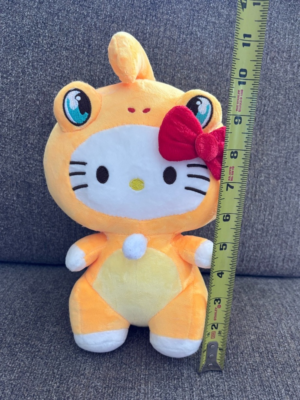 Hello Kitty plush - Picture 5 of 7